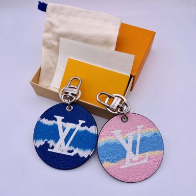 Wholesale Luxury Louis Vuitton Escale Key Holder And Bag Charm