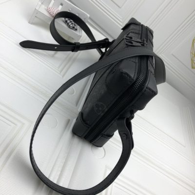 Alternative view of Wholesale Luxury Louis Vuitton Soft Trunk Wallet