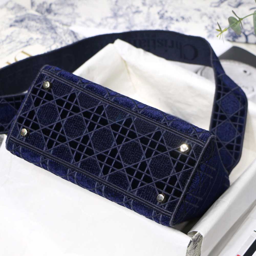 Wholesale Luxury Dior Aaa-D-Blue Velvet Medium Lady D-Lite Bag M8002/Embroidery - Image 4