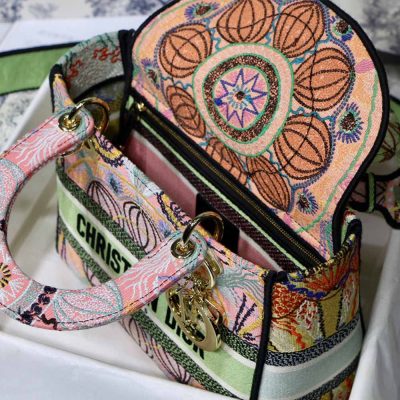 Alternative view of Wholesale Luxury Dior Aaa-In Light Medium Lady D-Lite Bag M8003/Embroidery