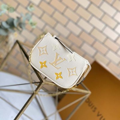 Alternative view of Wholesale Luxury Louis Vuitton By The Pool Mini Pochette Accessoires