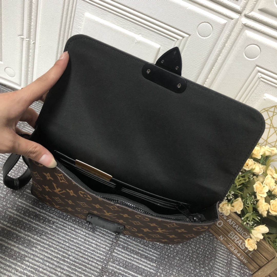 Wholesale Luxury Louis Vuitton S Lock A4 Pouch M80560 - Image 17