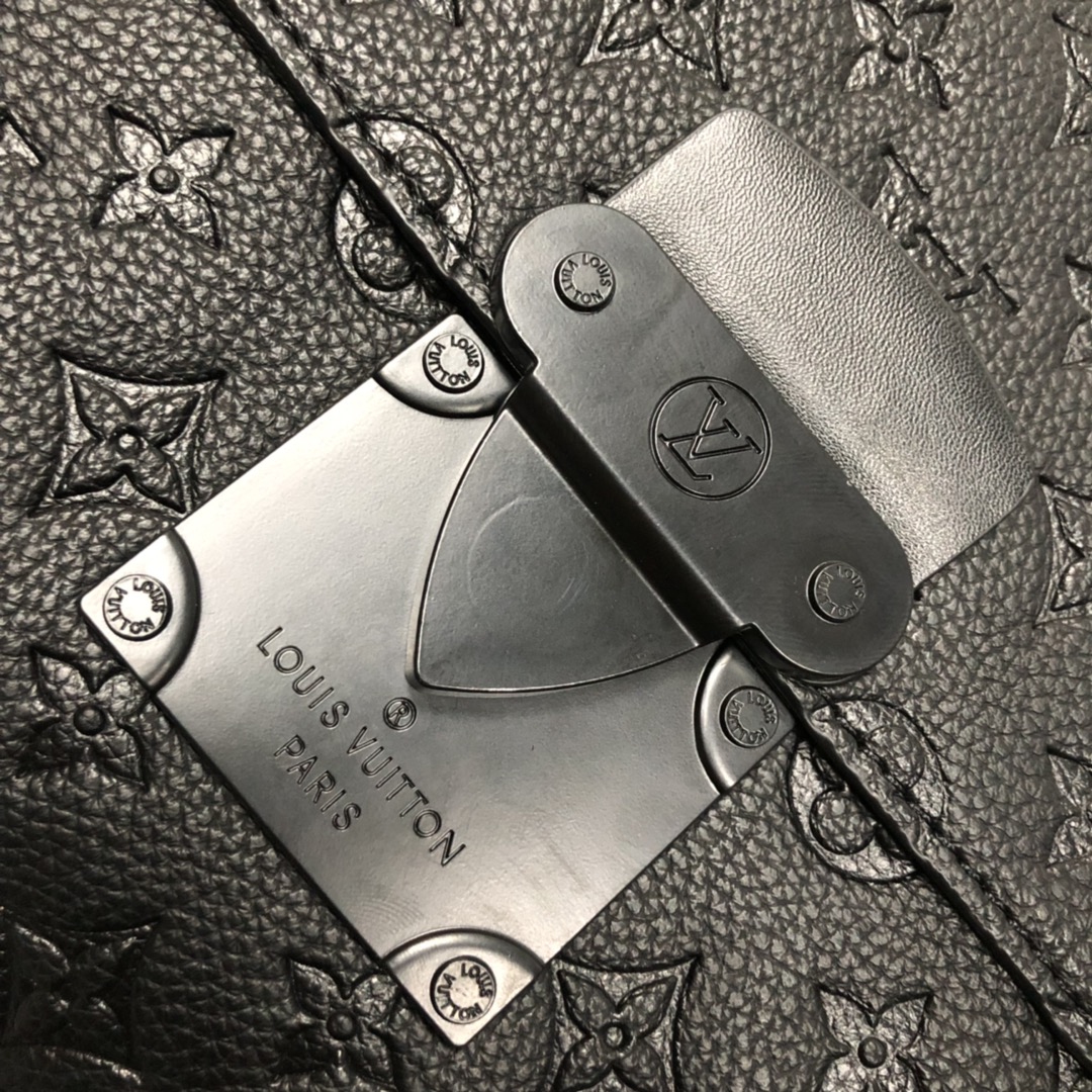 Wholesale Luxury Louis Vuitton S Lock A4 Pouch M80560 - Image 7