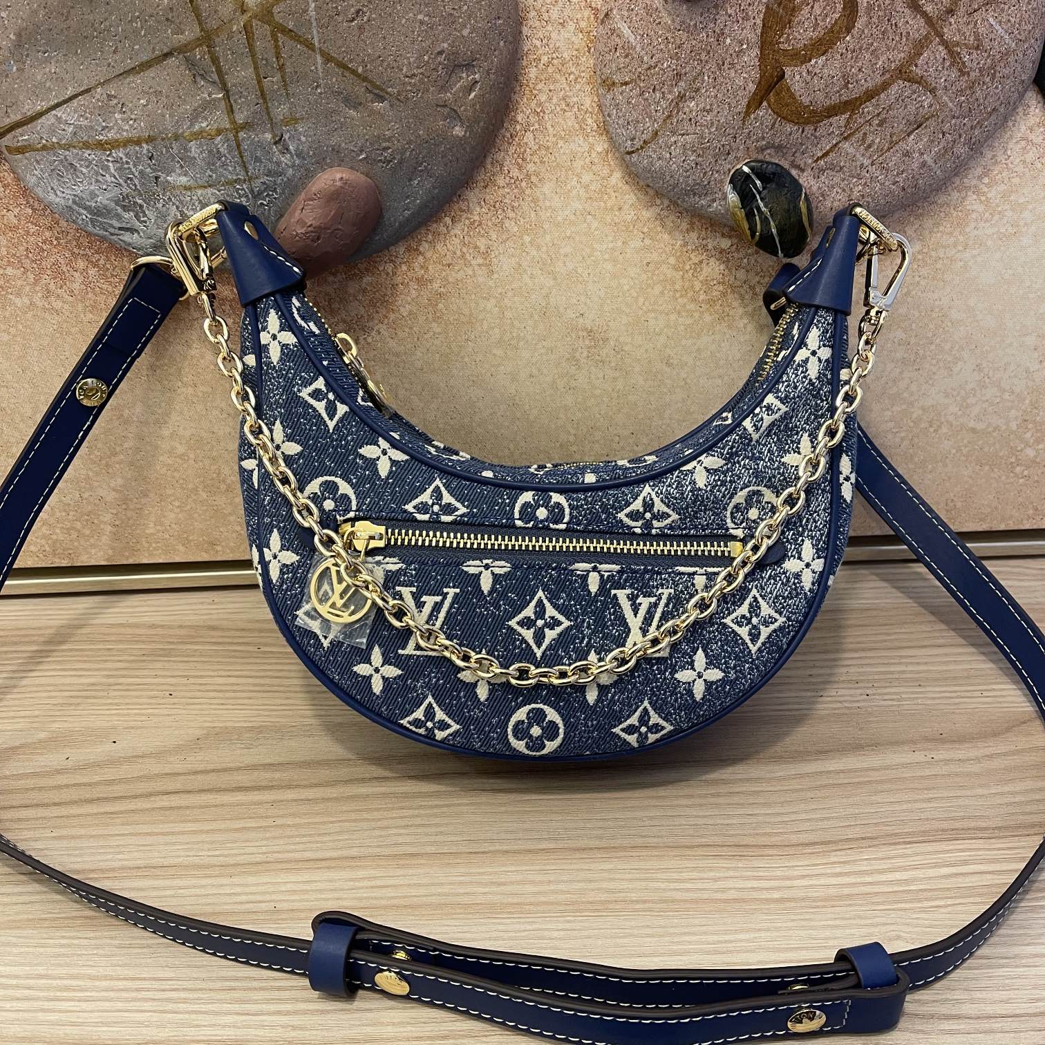 Wholesale Luxury Louis Vuitton Loop Baguette Handbag - Image 6