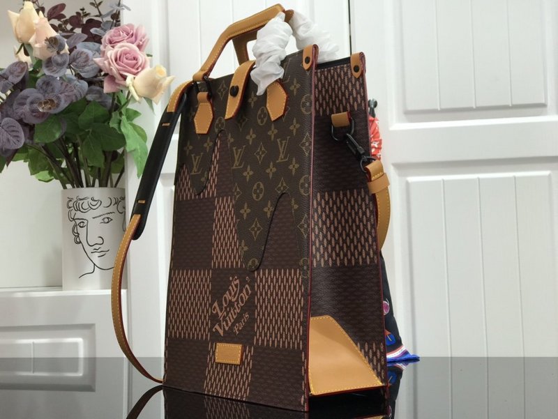 Wholesale Luxury Louis Vuitton Mini Tote - Image 7