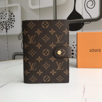 Wholesale Luxury Louis Vuitton Medium Ring Agenda Cover R20105