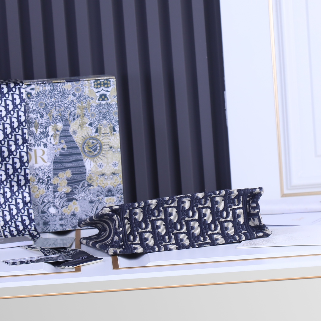 Wholesale Luxury Dior Oblique Embroidery Mini Book Tote - Image 4