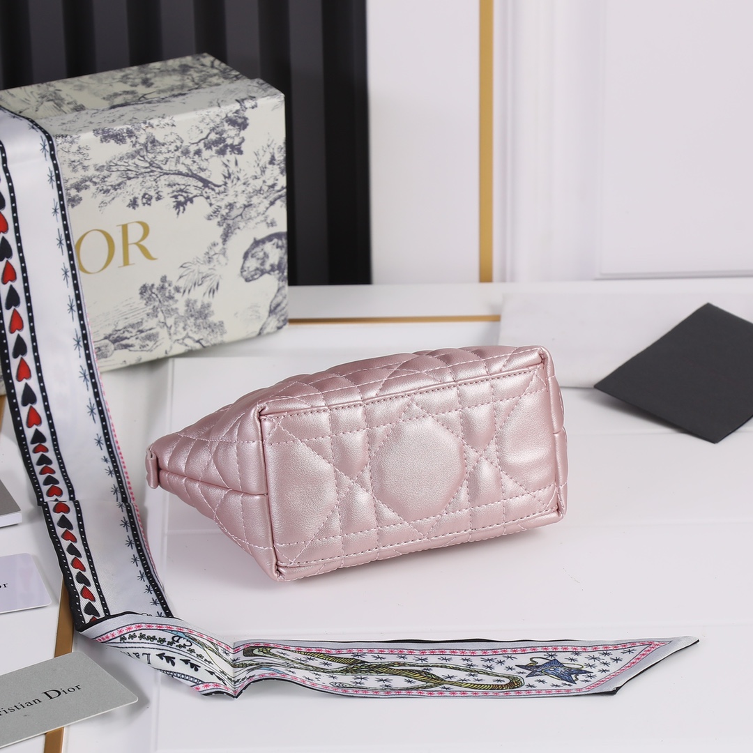 Wholesale Luxury Dior Small Drtravel Nomad Pouch - Image 13