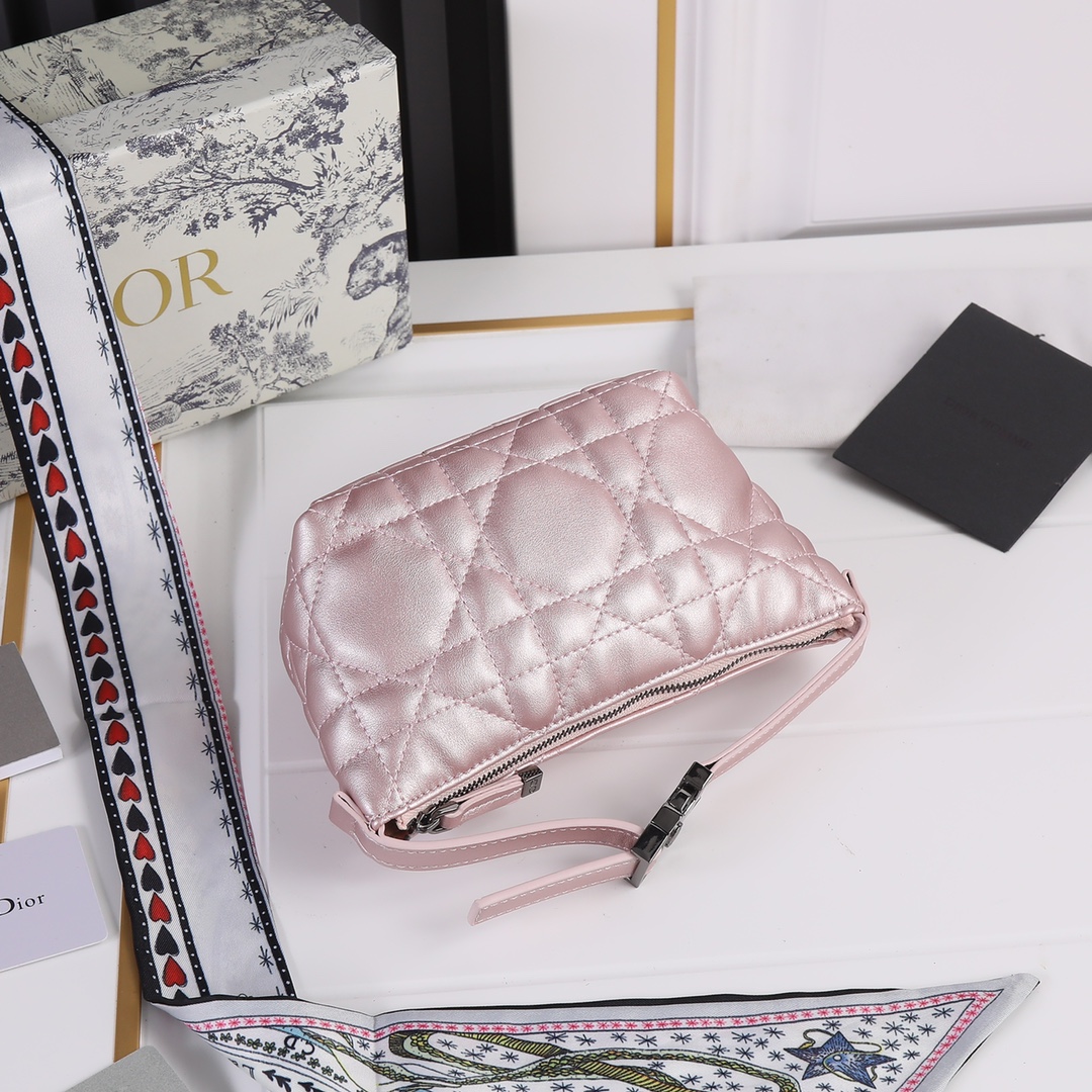 Wholesale Luxury Dior Small Drtravel Nomad Pouch - Image 14