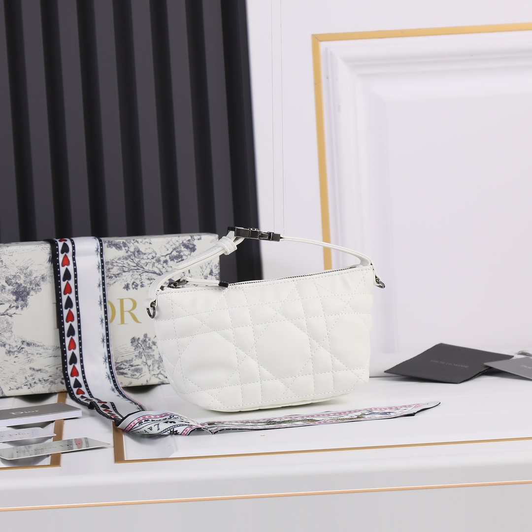 Wholesale Luxury Dior Small Drtravel Nomad Pouch - Image 16