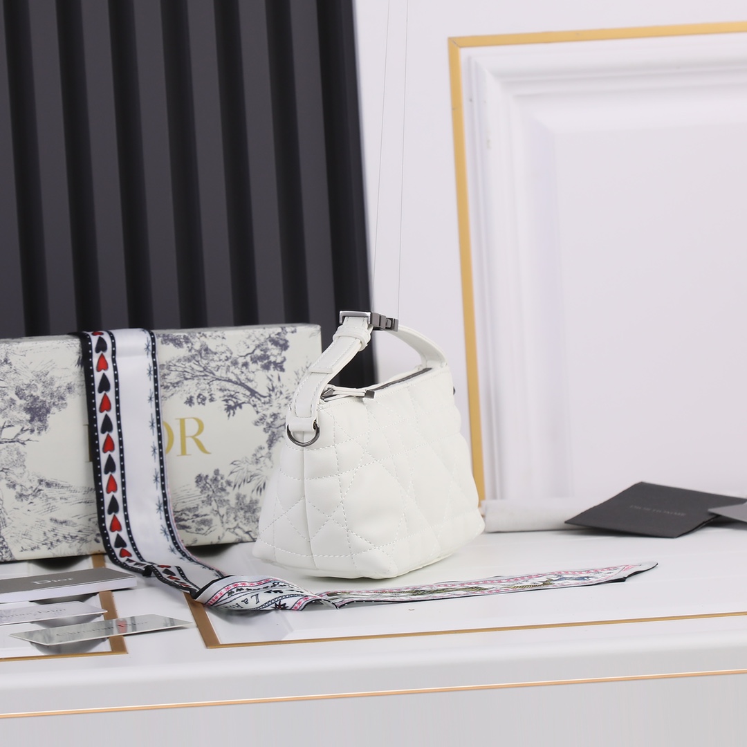 Wholesale Luxury Dior Small Drtravel Nomad Pouch - Image 17