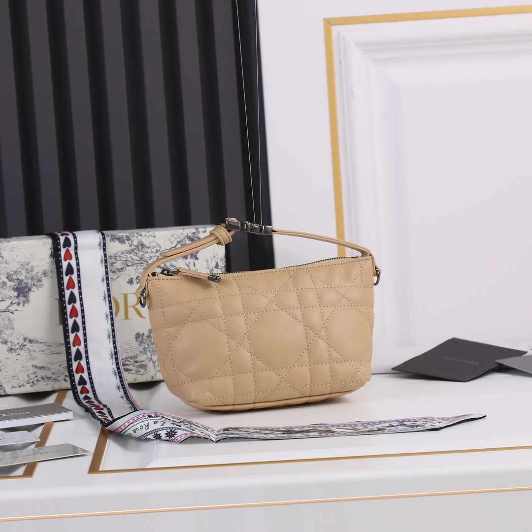 Wholesale Luxury Dior Small Drtravel Nomad Pouch - Image 21