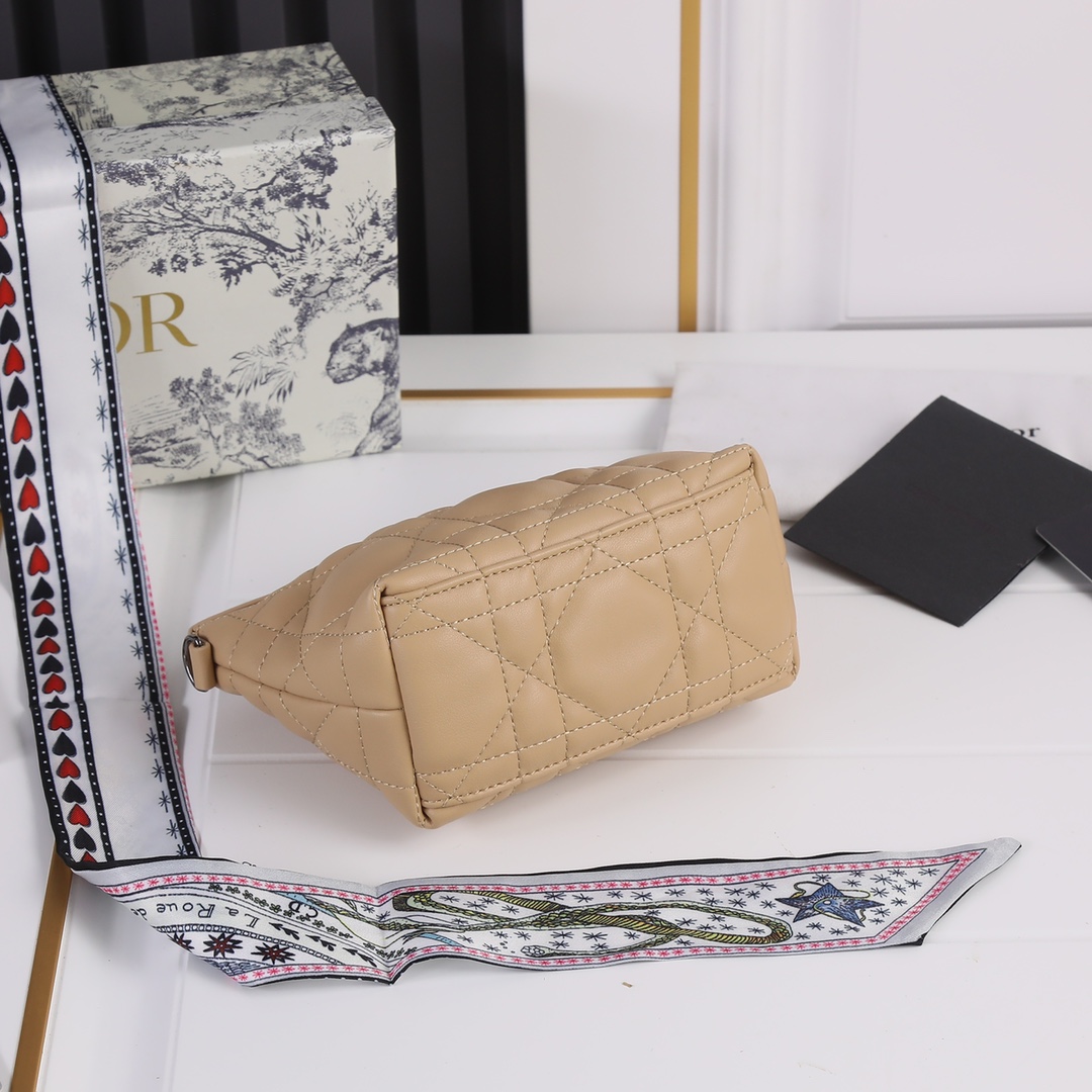 Wholesale Luxury Dior Small Drtravel Nomad Pouch - Image 23