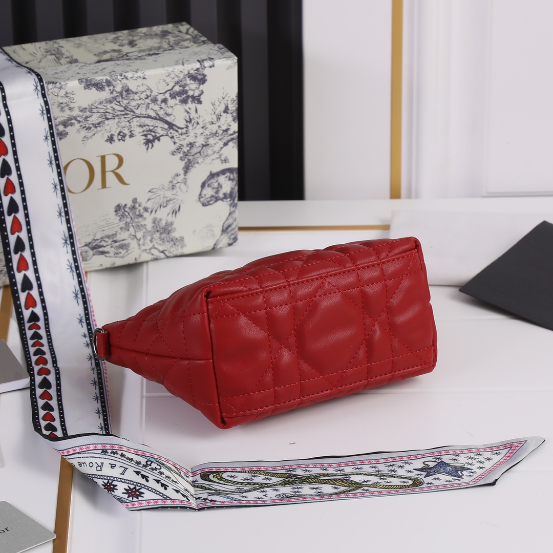 Wholesale Luxury Dior Small Drtravel Nomad Pouch - Image 28