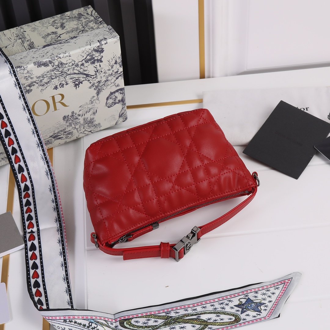 Wholesale Luxury Dior Small Drtravel Nomad Pouch - Image 29