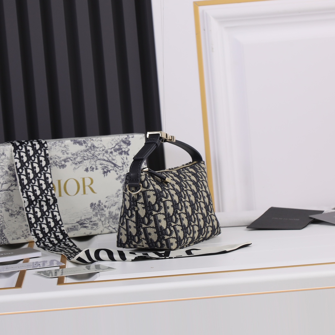 Wholesale Luxury Dior Small Drtravel Nomad Pouch - Image 7