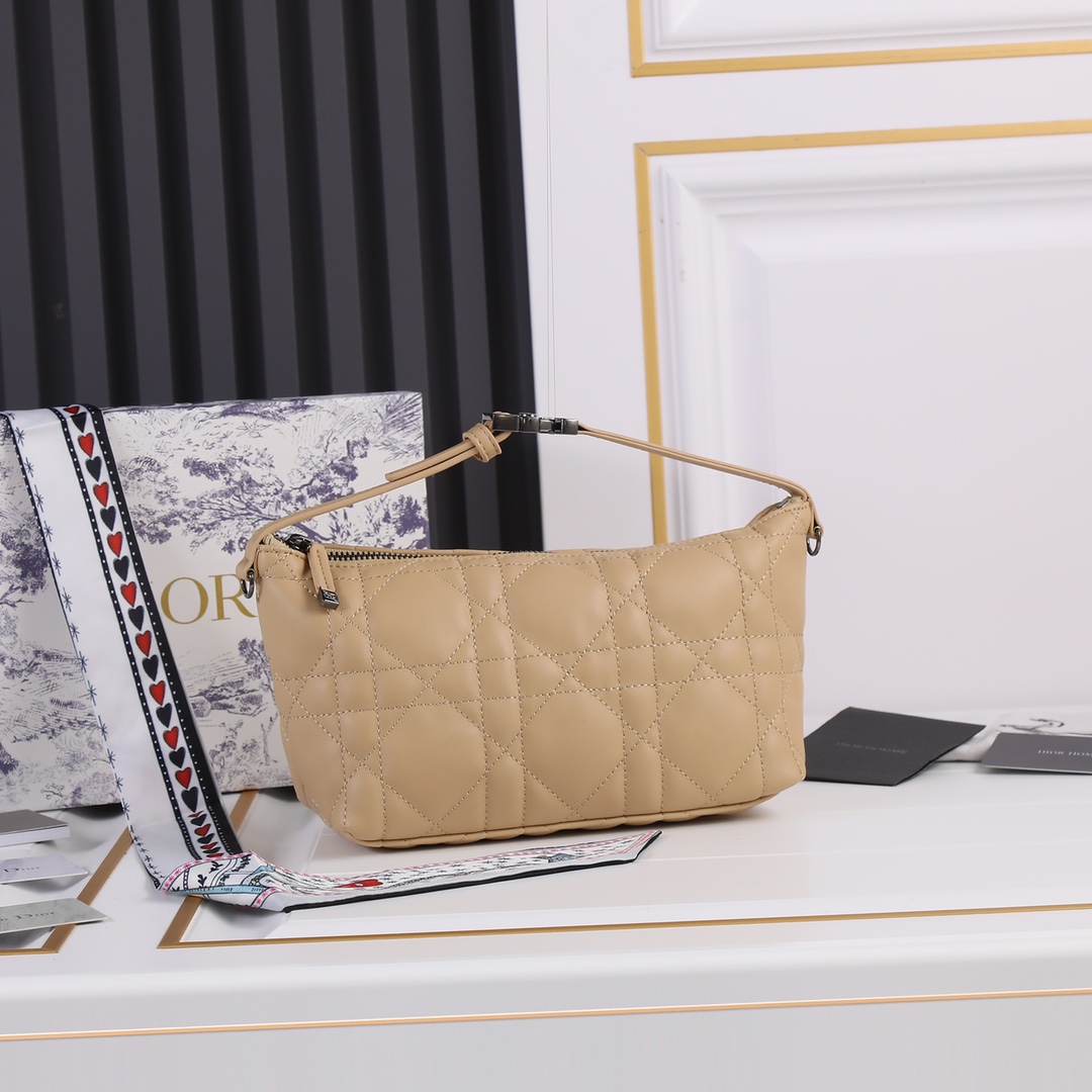 Wholesale Luxury Dior Medium Drtravel Nomad Pouch - Image 22