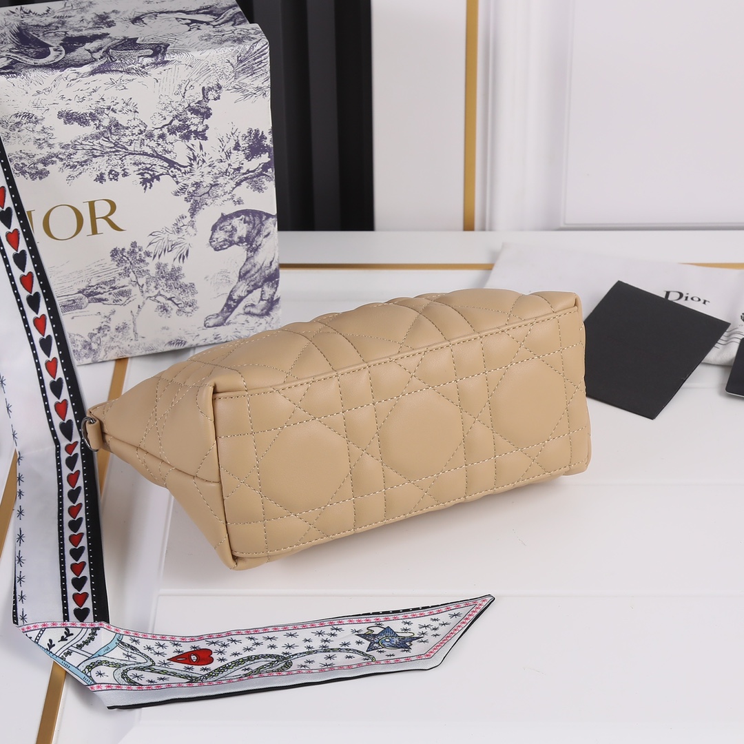 Wholesale Luxury Dior Medium Drtravel Nomad Pouch - Image 25