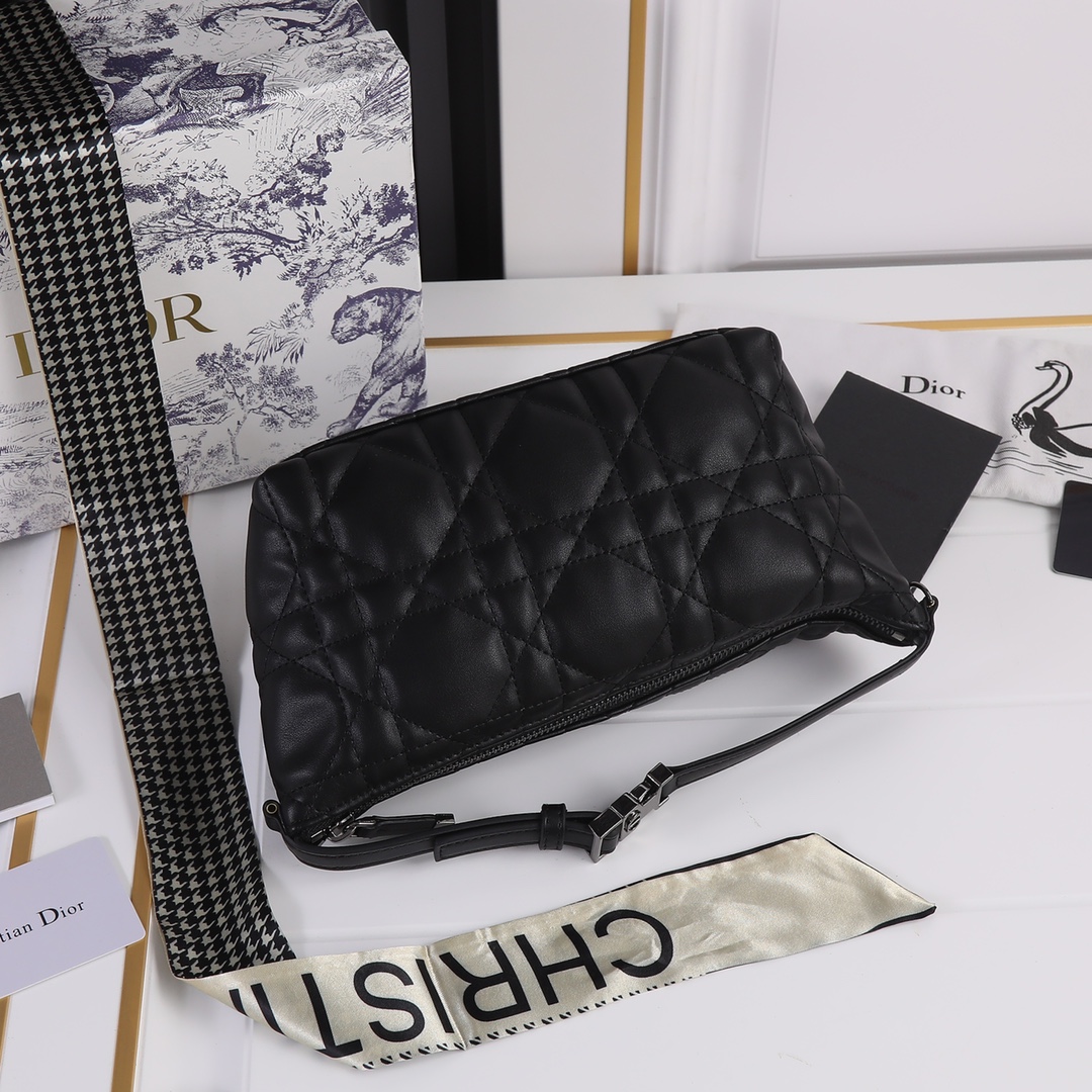 Wholesale Luxury Dior Medium Drtravel Nomad Pouch - Image 4