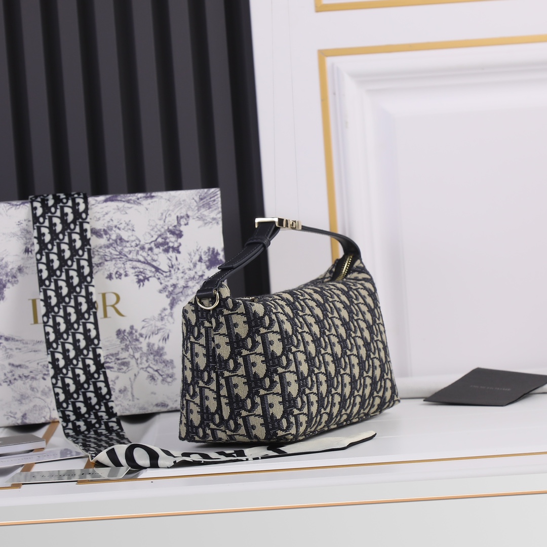 Wholesale Luxury Dior Medium Drtravel Nomad Pouch - Image 8