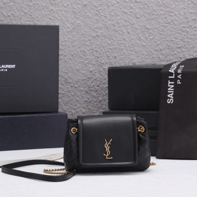 Wholesale Luxury Ysl Mini Nolita Bag In Lambskin- Black/White