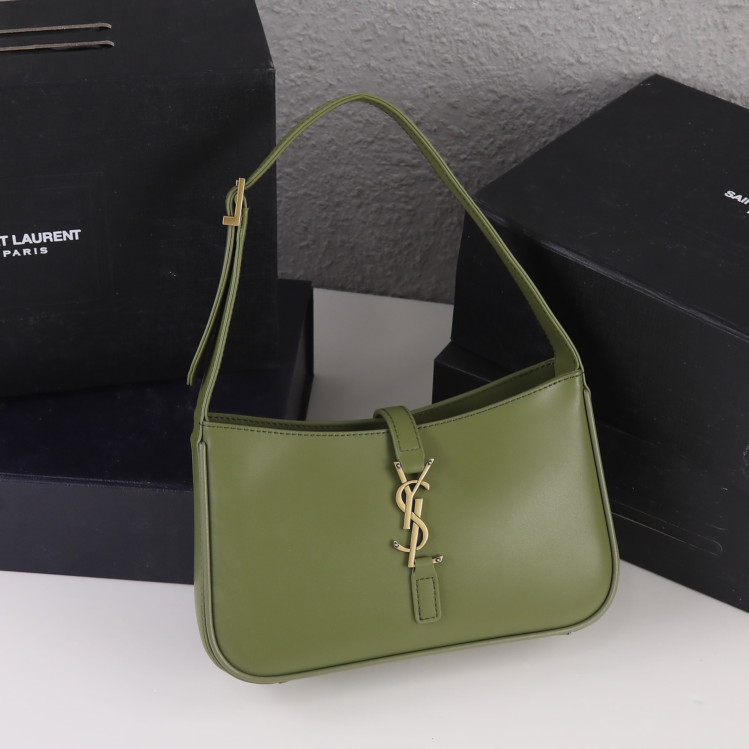 Wholesale Luxury Ysl Le 5 A 7 Hobo Bag In Smooth Leather- 3 Colors - Image 7
