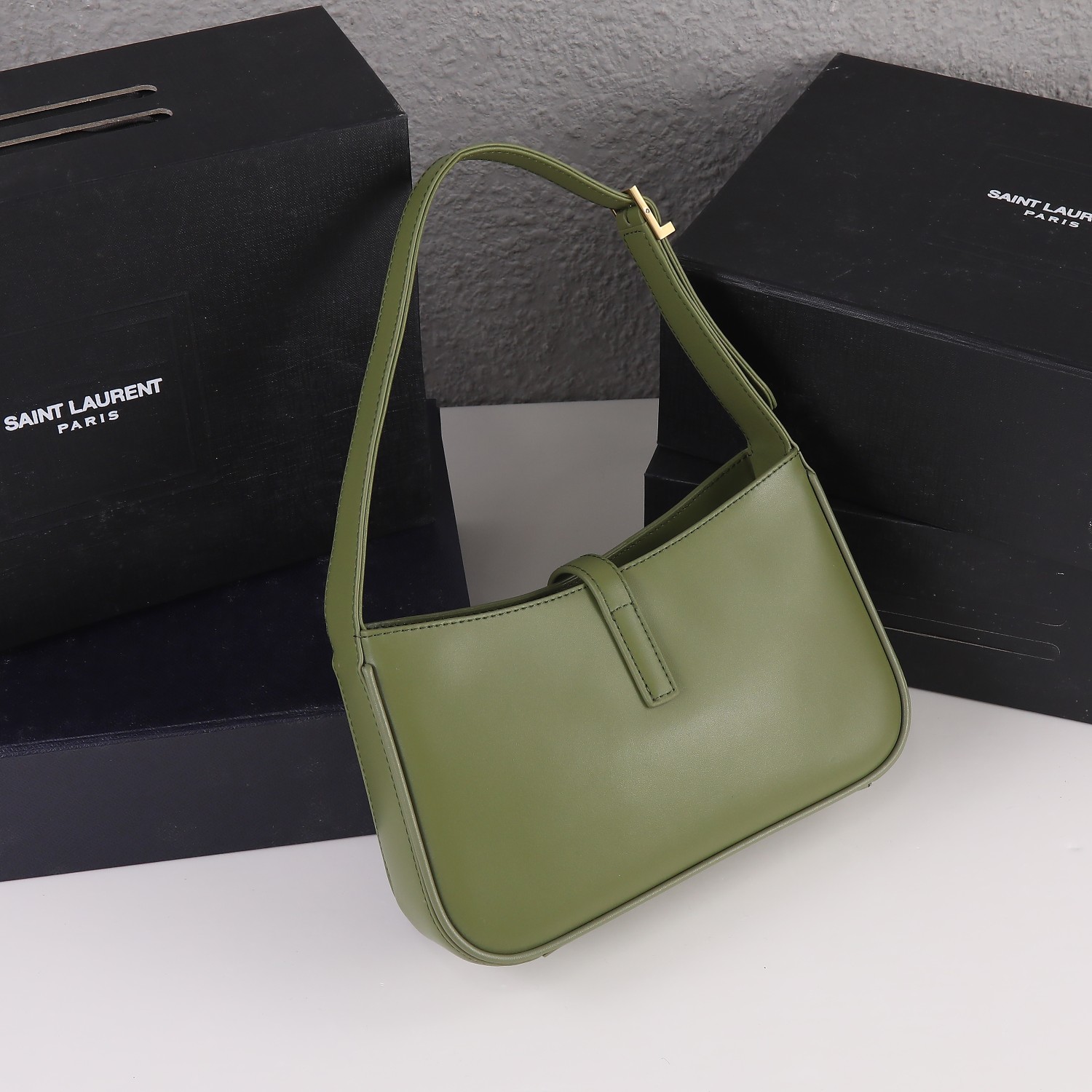 Wholesale Luxury Ysl Le 5 A 7 Hobo Bag In Smooth Leather- 3 Colors - Image 9