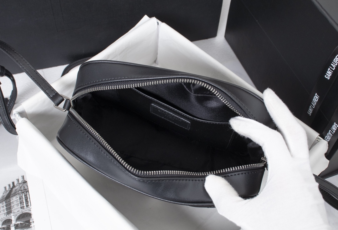 Wholesale Luxury Ysl Lou Camera Bag In Quilted Leather- Black/Silver - Image 10