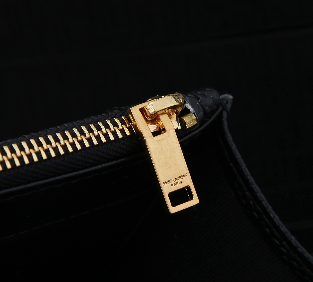 Wholesale Luxury Ysl Envelope Chain Wallet In Grain De Poudre Embossed Leather 1888 - Image 19
