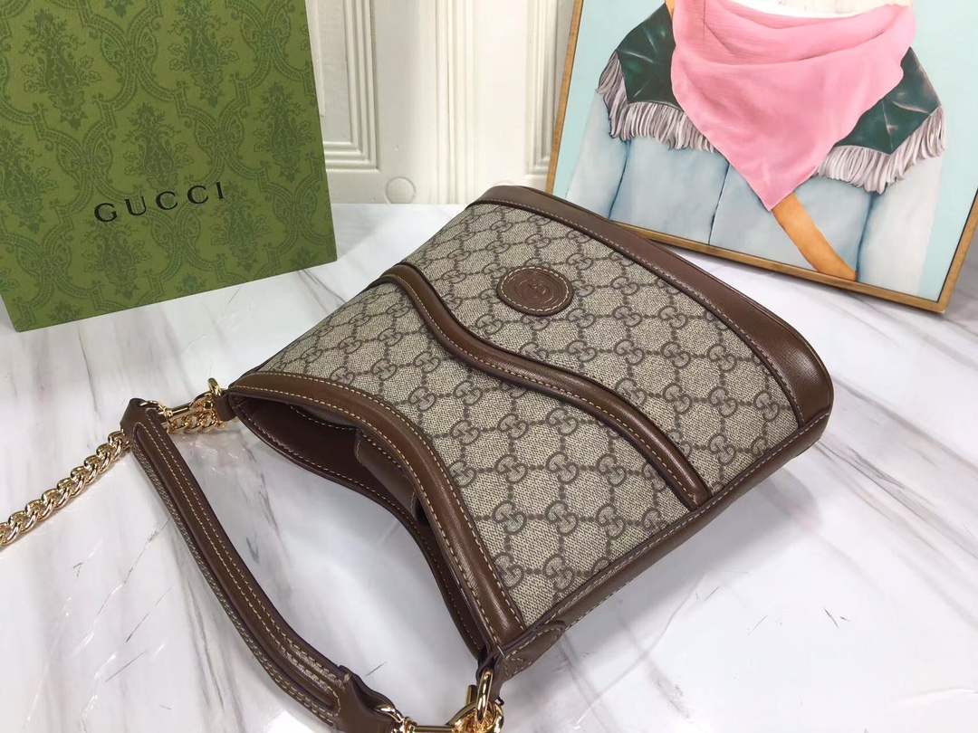 Wholesale Luxury Gucci Large Shoulder Bag With Interlocking G - Image 5