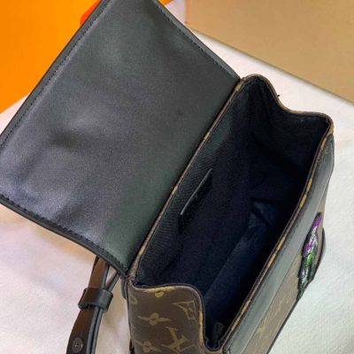 Alternative view of Wholesale Luxury Louis Vuitton Zoooom With Friends M50991