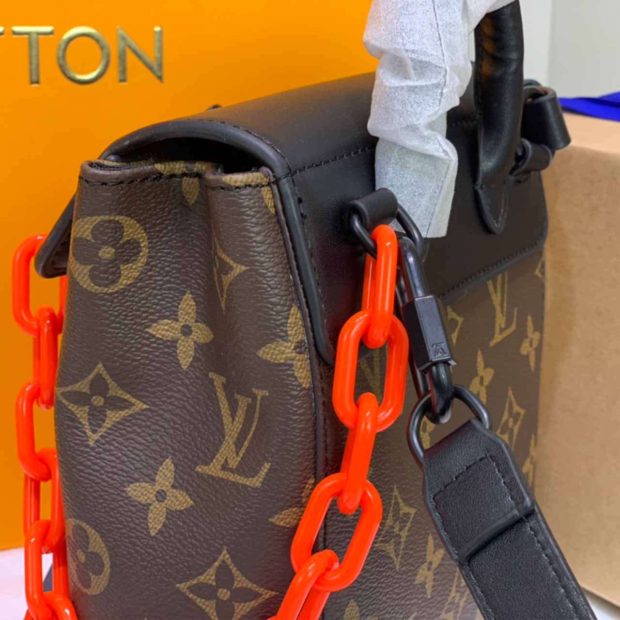 Wholesale Luxury Louis Vuitton Zoooom With Friends M50991 - Image 3