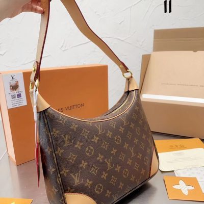 Alternative view of Wholesale Luxury Louis Vuitton Monogram Boulogne 30 Shoulder Bag M51265