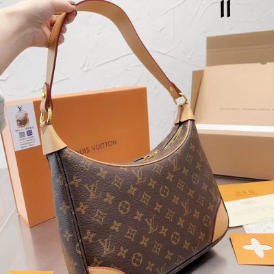 Wholesale Luxury Louis Vuitton Monogram Boulogne 30 Shoulder Bag M51265