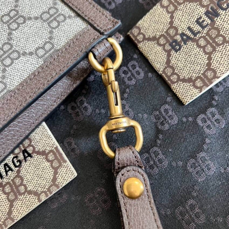 Wholesale Luxury Balenciaga X Gucci Hacker Pouch 680382 - Image 6