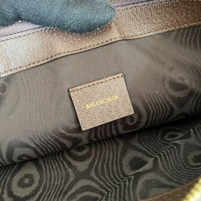 Wholesale Luxury Balenciaga X Gucci Hacker Pouch 680382 - Image 9