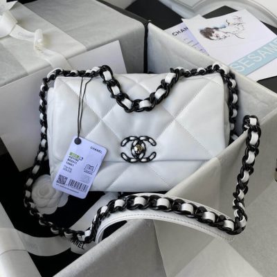 Wholesale Luxury Chanel 19 Flap Bag As1160 B02511