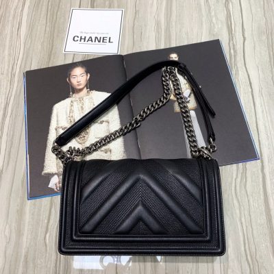 Alternative view of Wholesale Luxury Chanel Calfskin Boy Chanel Handbag A67086