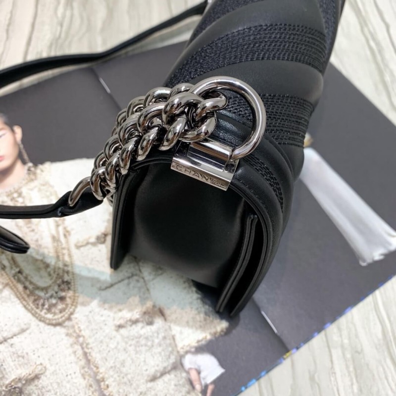 Wholesale Luxury Chanel Calfskin Boy Chanel Handbag A67086 - Image 3