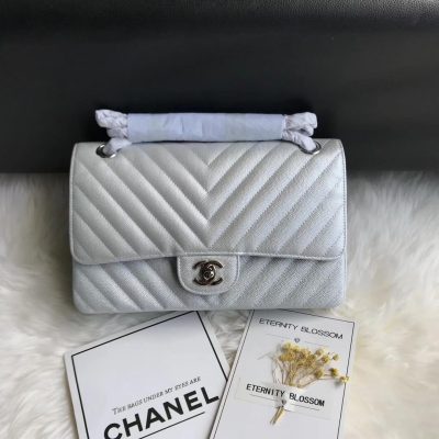 Wholesale Luxury Chanel Chevron Caviar Calfskin Classic Flap Bag A01112