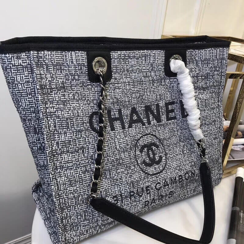 Wholesale Luxury Chanel Deauville Chain Shoulder Tote 33Cm Canvas Bag A66939 - Image 3