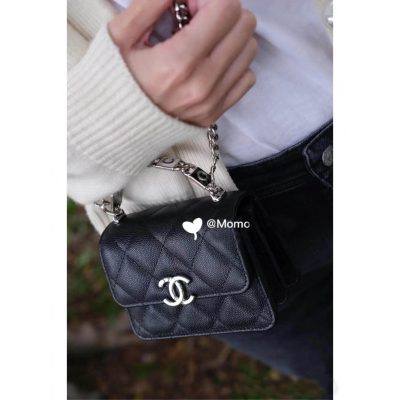 Alternative view of Wholesale Luxury Chanel Enamel Handle Clutch With Chain In Grained Calfskin Ap2758