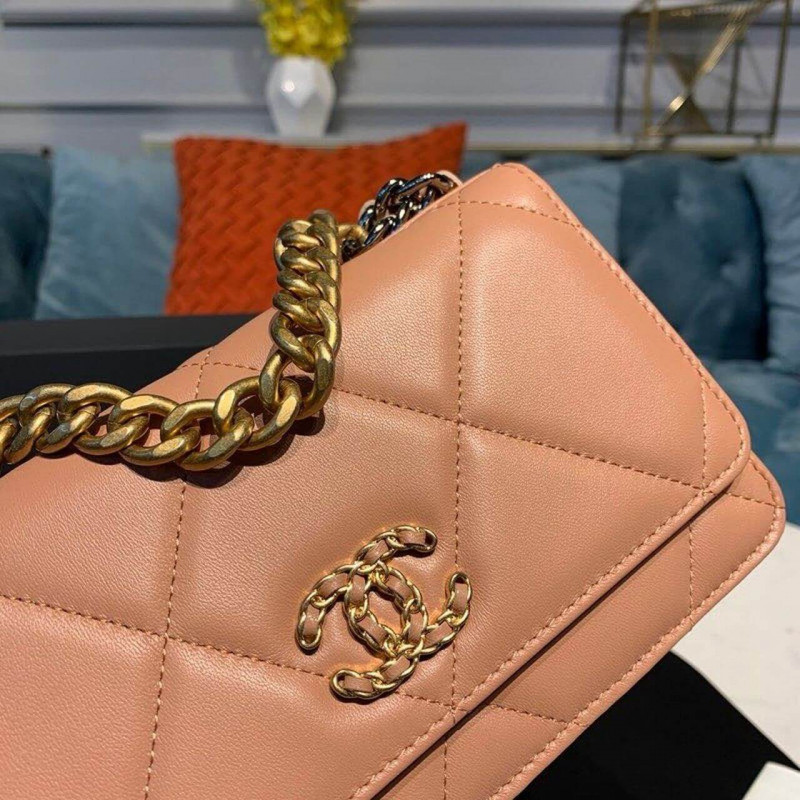 Wholesale Luxury Chanel Goatskin Quilted 19 Woc Flap Bag On Chain 422740 - Image 3