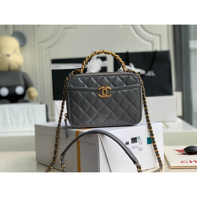 Wholesale Luxury Chanel Lambskin Vanity Case As2179 - Image 2
