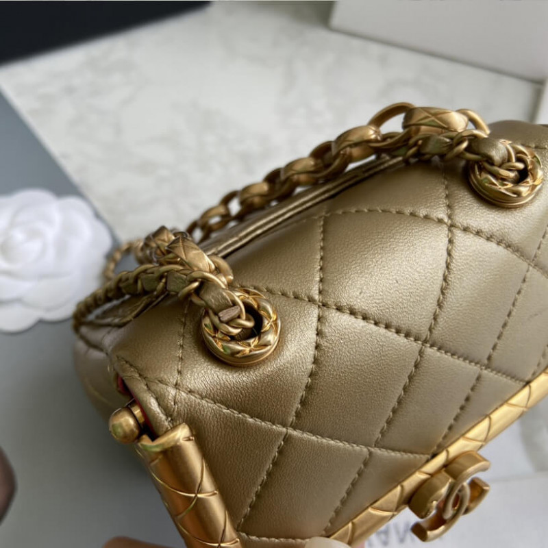 Wholesale Luxury Chanel Small Lambskin Kiss-Lock Bag As1885 - Image 6