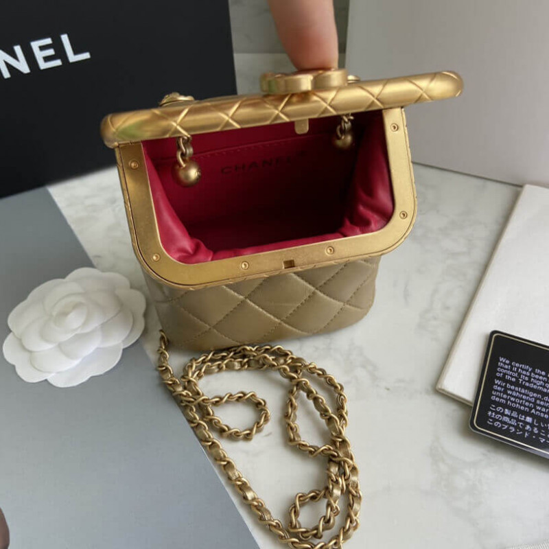 Wholesale Luxury Chanel Small Lambskin Kiss-Lock Bag As1885 - Image 8