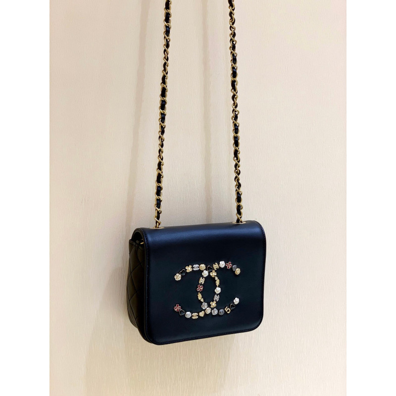 Wholesale Luxury Chanel Studded Cc Detail Flap Bag As1181 - Image 3