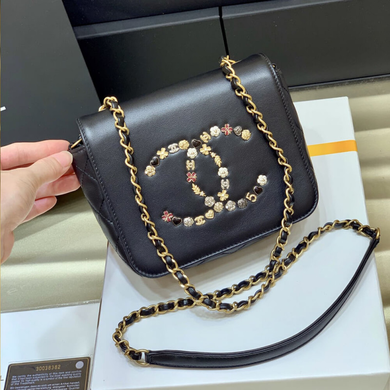 Wholesale Luxury Chanel Studded Cc Detail Flap Bag As1181 - Image 6