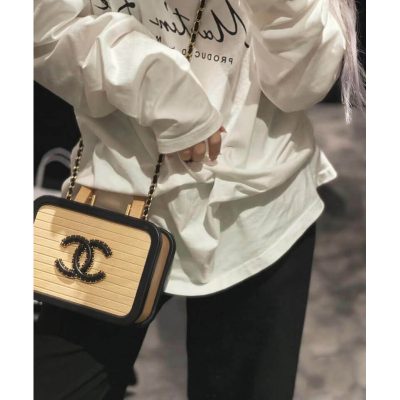 Alternative view of Wholesale Luxury Chanel Vanity Case Beech Wood As2926 Beige Black