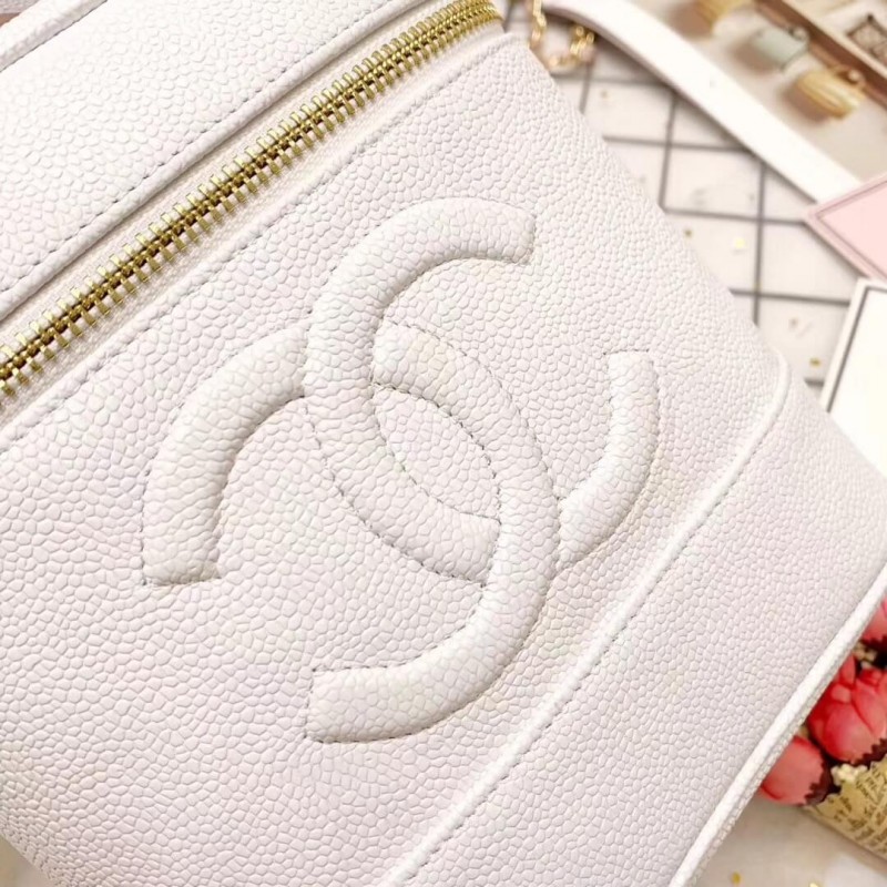 Wholesale Luxury Chanel Vintage Caviar Vanity Cosmetic Bag A12 - Image 5
